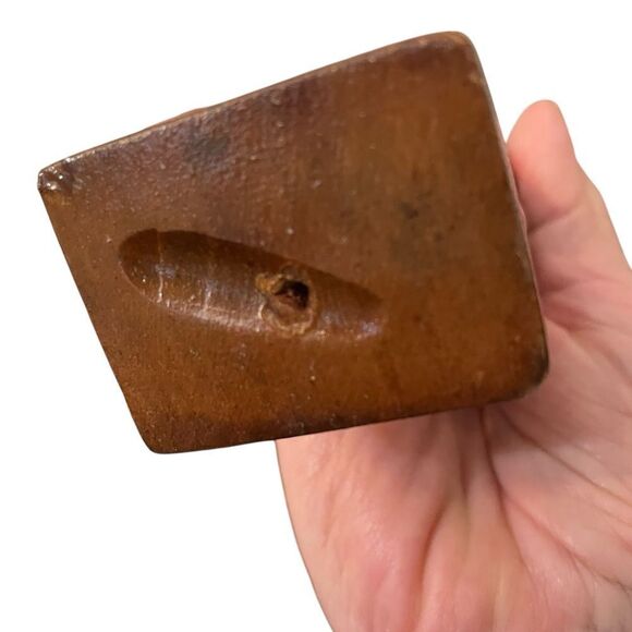 HAND CARVED WOODEN ASIAN FIGURES, set of 2 - Picture 6 of 6